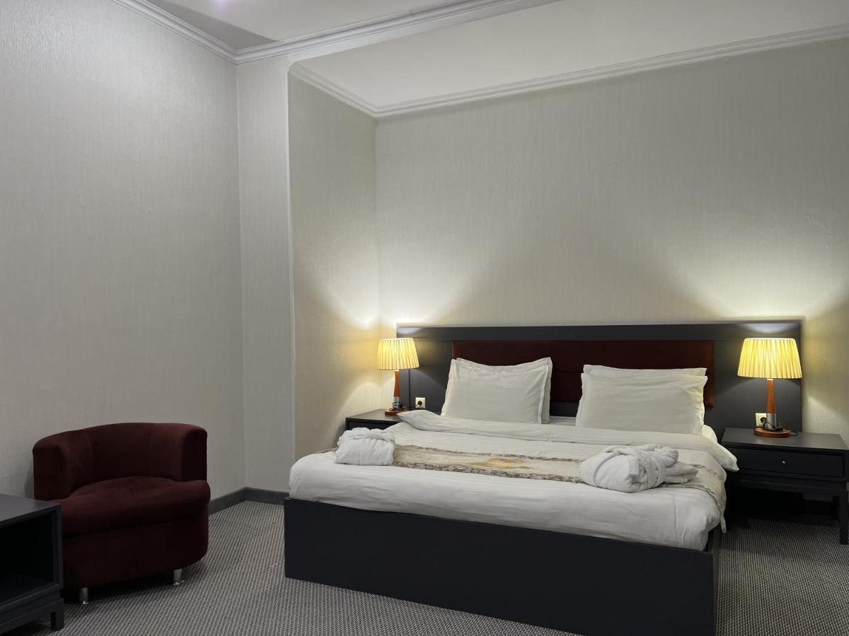 Almaty Grand Erbil Hotel Esterno foto