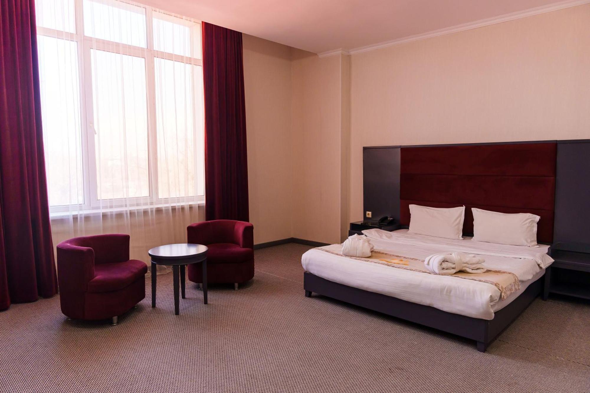 Almaty Grand Erbil Hotel Esterno foto