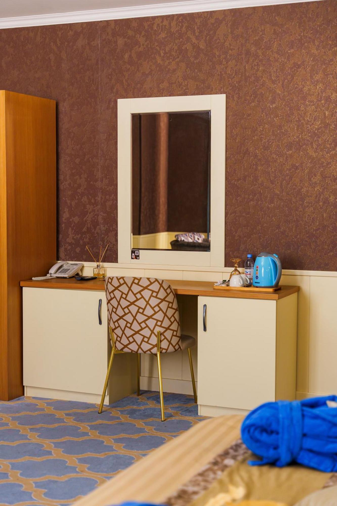 Almaty Grand Erbil Hotel Esterno foto